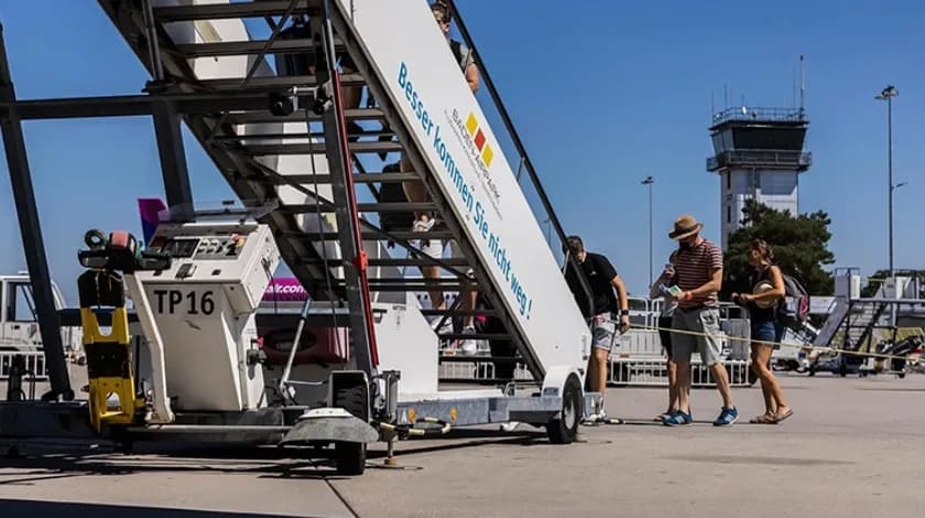 Baden-Airpark setzt auf elektrische Bodenstromversorgung: 10 neue e-GPUs am FKB