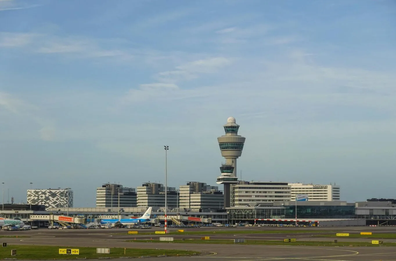 Schiphol verbindet die Niederlande mit 301 Destinationen