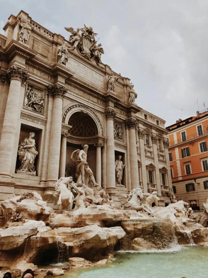 Rom plant ab 2026 Zugangstickets für den Trevi-Brunnen 🎟️
