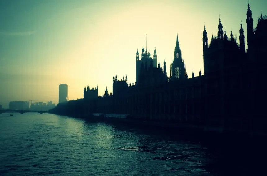 London ab dortmund