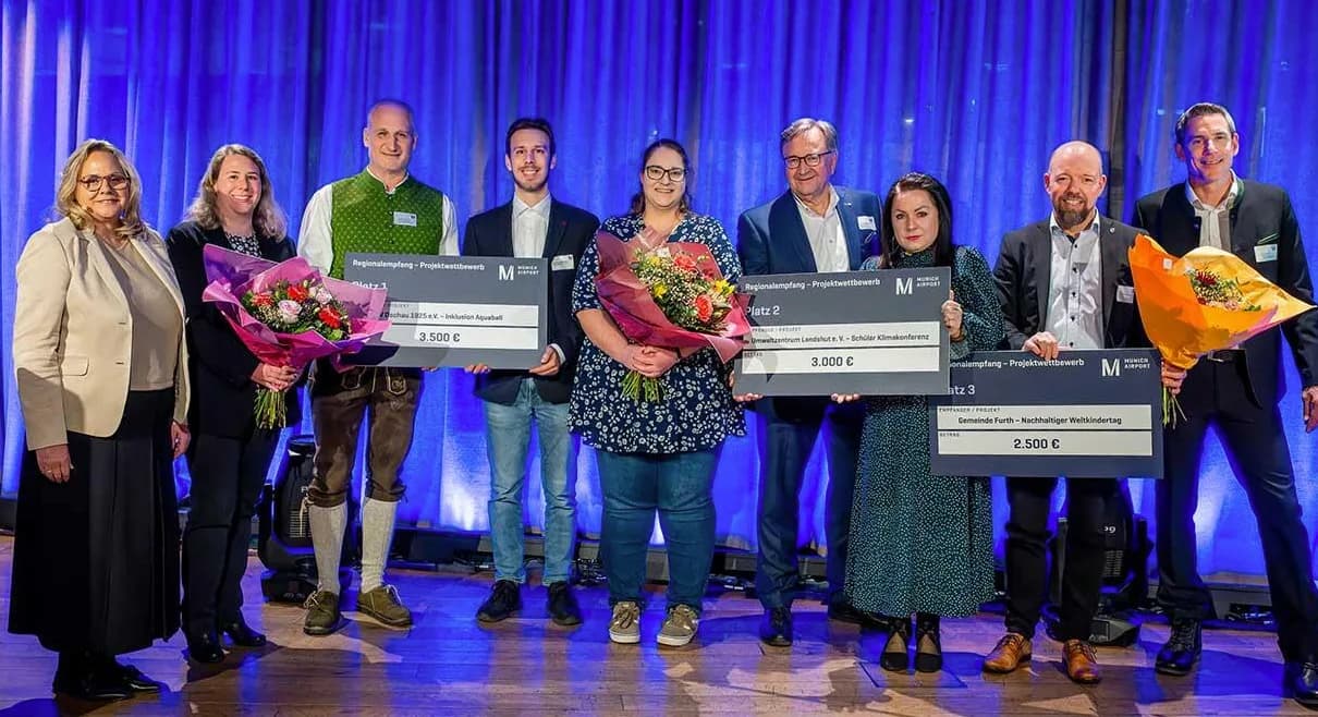 Flughafen münchen ehrt gewinner des projektwettbewerbs