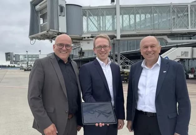 Fluggastbrücke Innovationsflughafen Paderborn